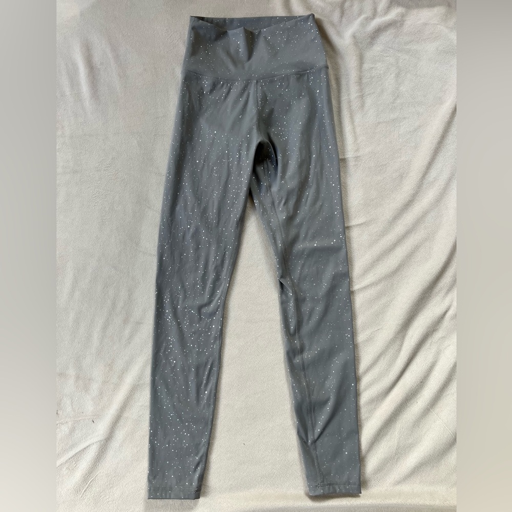 Born Primitive Synergy leggings.